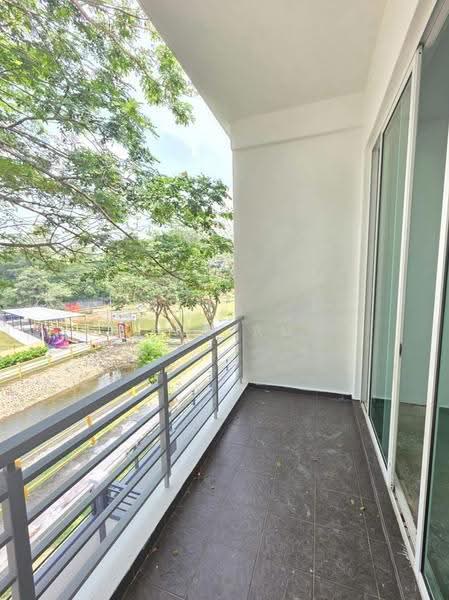 Rumah Berkembar untuk Dijual di Austin Heights (Tebrau) - JAN AU - Balcony - PropertyGuru.com.my