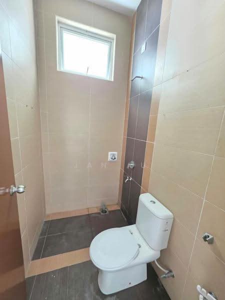 Rumah Berkembar untuk Dijual di Austin Heights (Tebrau) - JAN AU - Bathroom - PropertyGuru.com.my