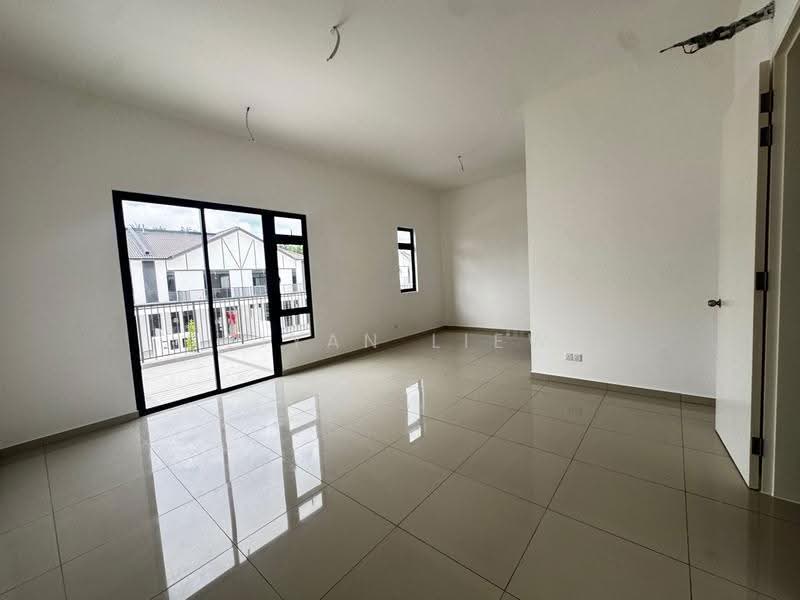 2-storey Terraced House for Rent in Taman Ekoflora (Johor Bahru) - Ziyan Liew - Living Room - PropertyGuru.com.my
