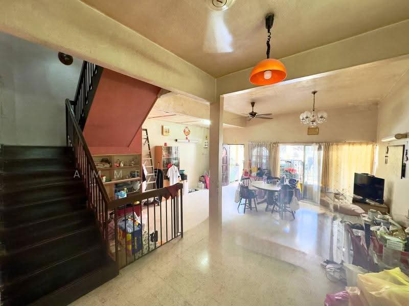 Rumah Teres 2-Tingkat untuk Dijual di Ampang Jaya (Ampang) - Ammeer Nadzrai - Living Room - PropertyGuru.com.my