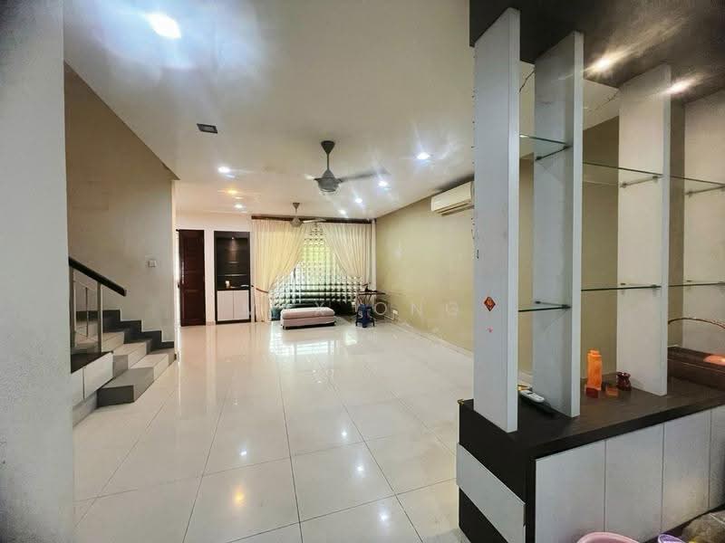 Rumah Teres 3-Tingkat untuk Dijual di Taman Seri Bukit Segambut (Batu) - Max Ong - Living Room - PropertyGuru.com.my
