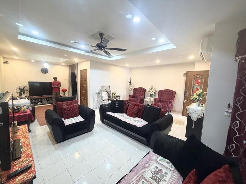 Rumah Teres 2-Tingkat untuk Dijual di Taman Seri Janggus (Bukit Mertajam) - Shirley Ong - Living Room - PropertyGuru.com.my