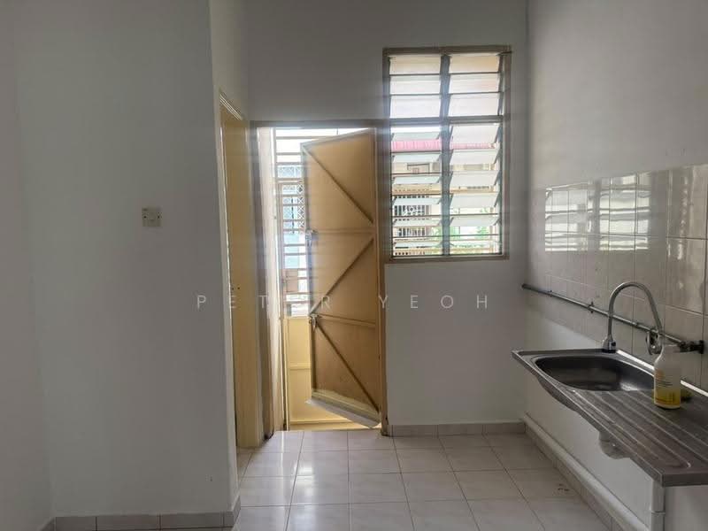 Rumah Teres untuk Disewa di Taman Sukun Indah (Bukit Mertajam) - Peter Yeoh - Kitchen - PropertyGuru.com.my