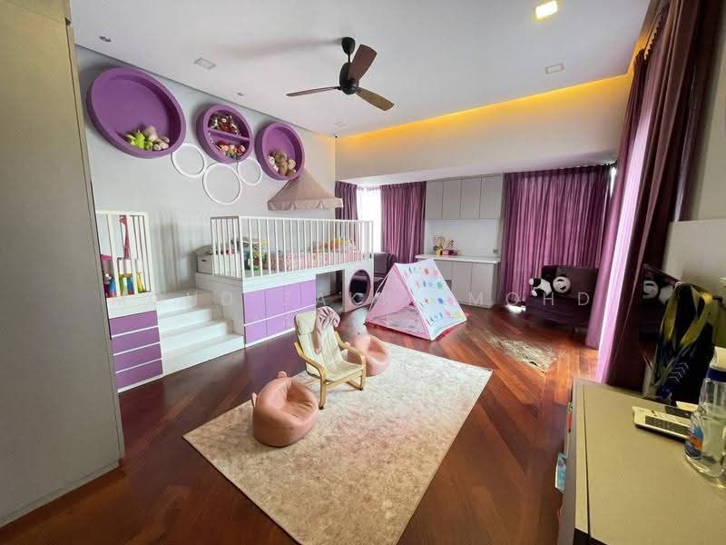 Bungalow House for Sale in Seksyen 7 (Shah Alam) - Mohd Zakri Mohd Zamberi - Bedroom - PropertyGuru.com.my
