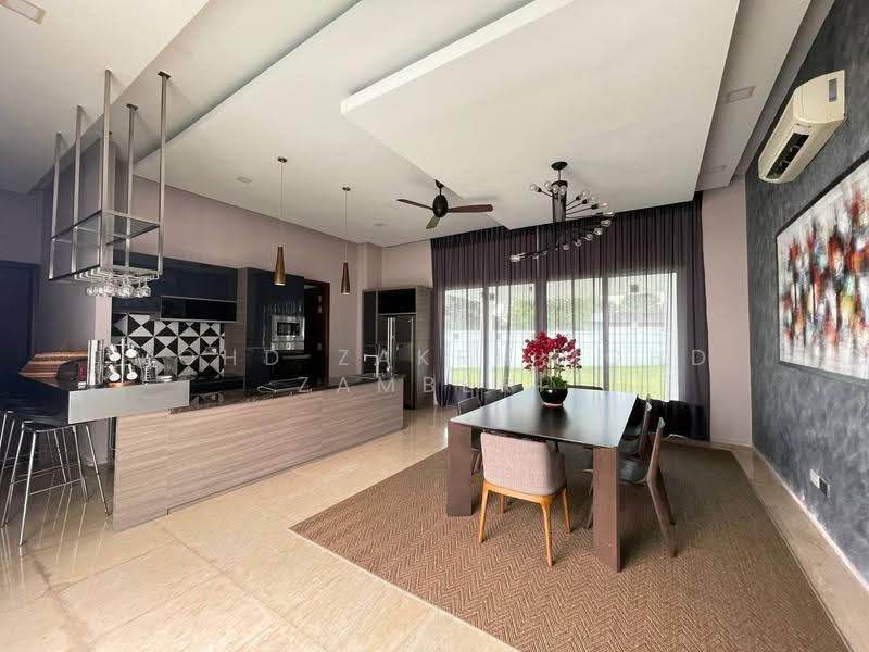 Bungalow House for Sale in Seksyen 7 (Shah Alam) - Mohd Zakri Mohd Zamberi - Kitchen - PropertyGuru.com.my