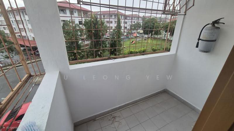 Pangsapuri untuk Disewa di Beverly Hills 3 - Tu Leong Yew - Balcony - PropertyGuru.com.my
