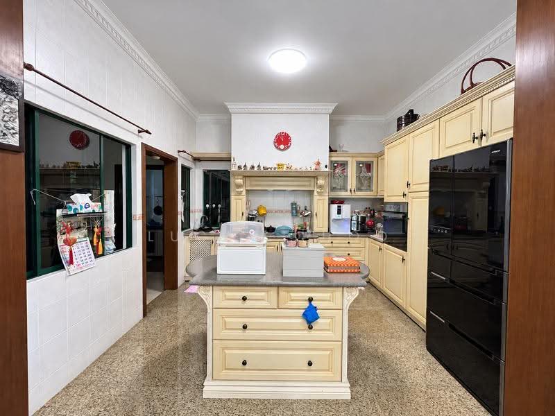 Semi-Detached House for Sale in Ampang Jaya (Ampang) - Lucas Choo - Kitchen - PropertyGuru.com.my