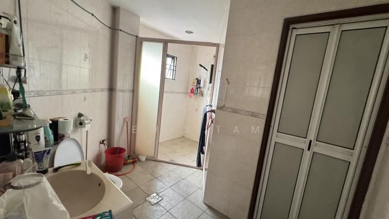 Bungalow House for Sale in Petaling Jaya (Selangor) - Lewis Tam - Bathroom - PropertyGuru.com.my
