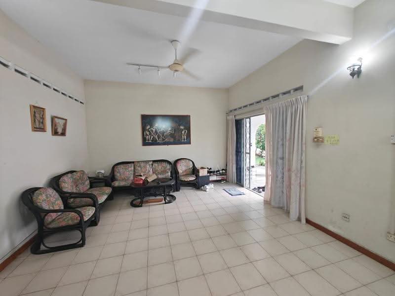 Semi-Detached House for Rent in Taman Stulang Laut (Johor Bahru) - MJ Lai - Living Room - PropertyGuru.com.my