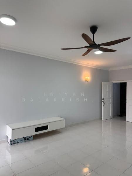 Pangsapuri untuk Disewa di Kristal Villa - Iniyan Balakrishnan - Living Room - PropertyGuru.com.my