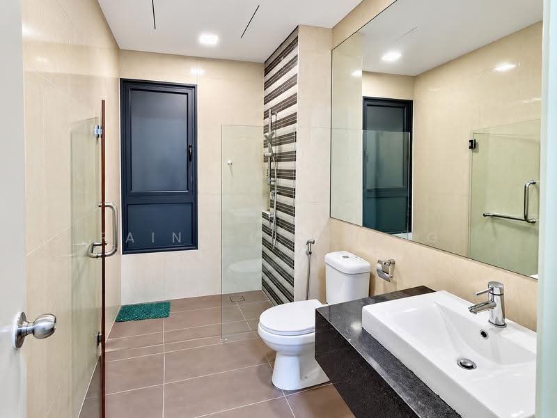 Kondominium untuk Dijual di LaCosta @ Sunway South Quay - Rainnee Cheong - Bathroom - PropertyGuru.com.my