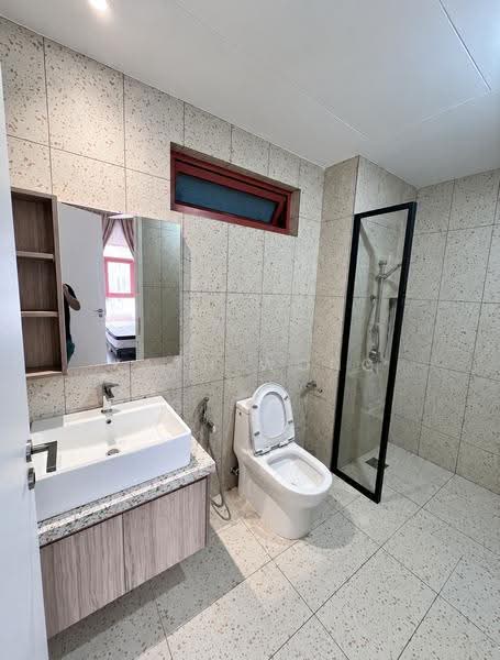 Kediaman Servis untuk Dijual di The Rosewoodz @ Bukit Jalil - Kath Wong - Bathroom - PropertyGuru.com.my