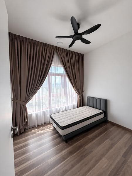 Kediaman Servis untuk Dijual di The Rosewoodz @ Bukit Jalil - Kath Wong - Bedroom - PropertyGuru.com.my