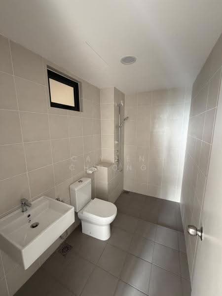 Kediaman Servis untuk Dijual di Ceria D' Eco Horizon - Cayden Choong - Bathroom - PropertyGuru.com.my