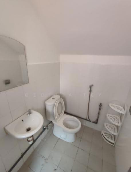 Kediaman Servis untuk Disewa di Axis SoHu @ Axis Pandan - Cecilia Tey - Bathroom - PropertyGuru.com.my