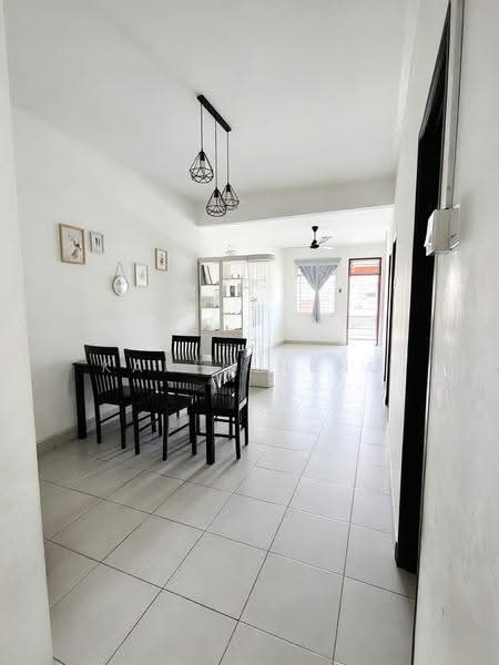 Townhouse for Sale in Austin (Johor Bahru) - Karen Heng - Dining Room - PropertyGuru.com.my