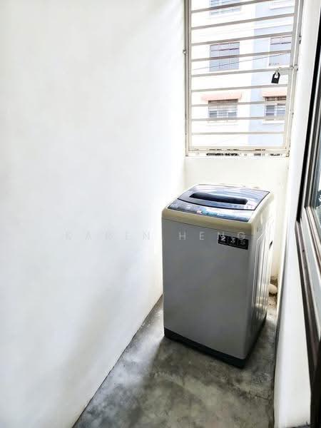 Townhouse for Sale in Austin (Johor Bahru) - Karen Heng - Balcony - PropertyGuru.com.my