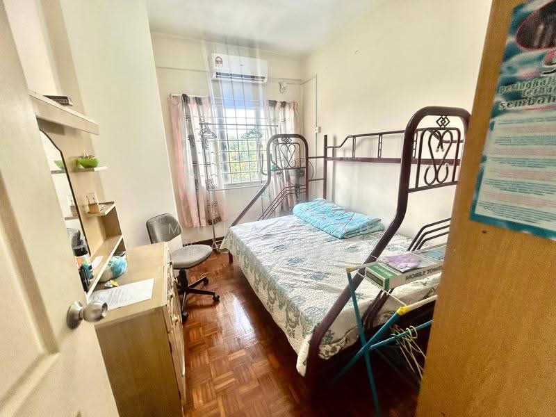 Pangsapuri untuk Dijual di Pangsapuri Cendana - Muhammad Ridhwan Mohd Huzairi - Bedroom - PropertyGuru.com.my