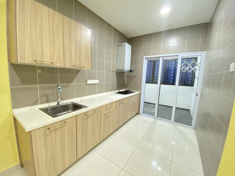Condominium for Rent at Aurora Residence @ Lake Side City - Austin Wong - Kitchen - PropertyGuru.com.my