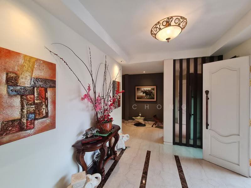 Rumah Banglo untuk Dijual di Bandar Kinrara Seksyen 6 (Bandar Kinrara) - Venice Chong - Entrance - PropertyGuru.com.my