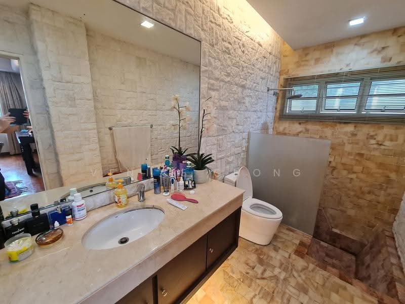 Rumah Banglo untuk Dijual di Bandar Kinrara Seksyen 6 (Bandar Kinrara) - Venice Chong - Bathroom - PropertyGuru.com.my