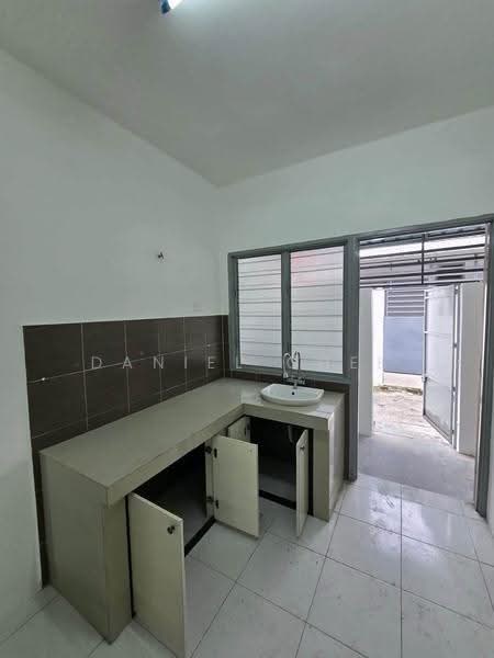 Rumah Teres 1.5-Tingkat untuk Disewa di Station 18 (Ipoh) - Daniel Chee - Kitchen - PropertyGuru.com.my