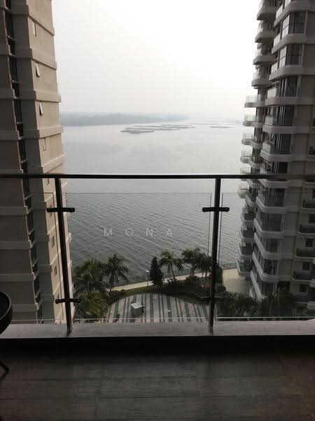Kediaman Servis untuk Disewa di Kings Bay @ Country Garden Danga Bay - Mona . - Balcony - PropertyGuru.com.my