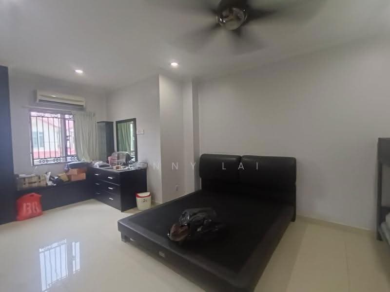 Terraced House for Sale in Bandar Baru Ampang (Ampang) - Kenny Lai - Bedroom - PropertyGuru.com.my