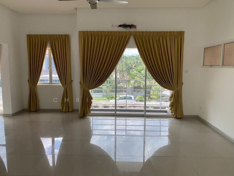 Rumah Banglo untuk Disewa di Taman Equine (Seri Kembangan) - Christy Chan - Living Room - PropertyGuru.com.my