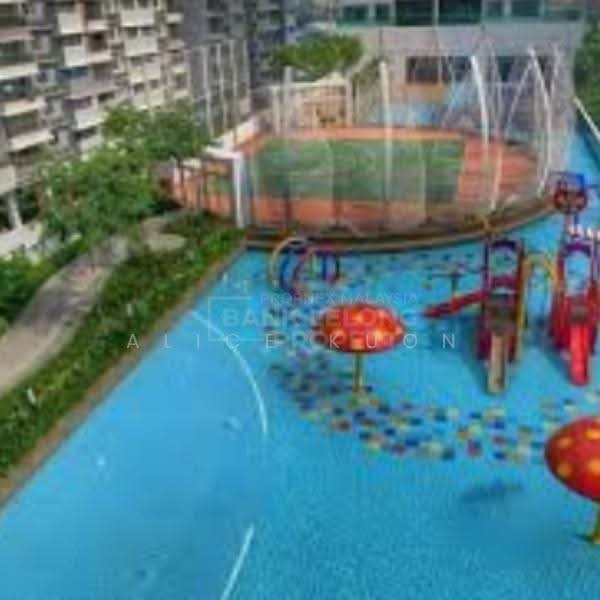 Kediaman Servis untuk Dijual di Twin Residences - Alice Kuon - Pool - PropertyGuru.com.my
