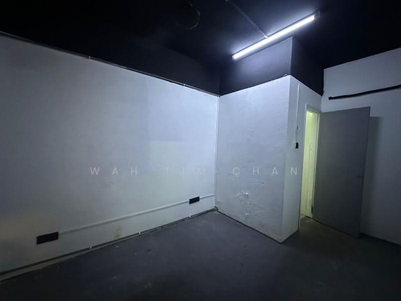 Kedai / Pejabat untuk Dijual di Kuchai Entrepreneurs Park (Kuchai Lama) - WAH TIM CHAN - Interior - PropertyGuru.com.my