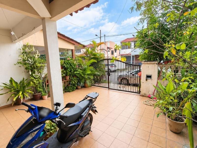 Rumah Teres 2-Tingkat untuk Dijual di Ampang Jaya (Ampang) - Nadzmie Nasir - PropertyGuru.com.my