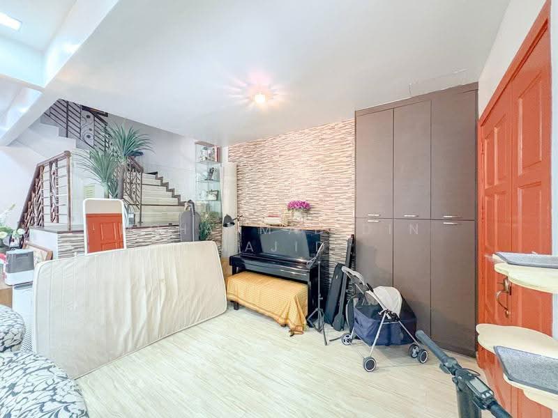 Rumah Berkembar untuk Dijual di Seksyen 7 (Shah Alam) - Mohammad Din Majid - PropertyGuru.com.my