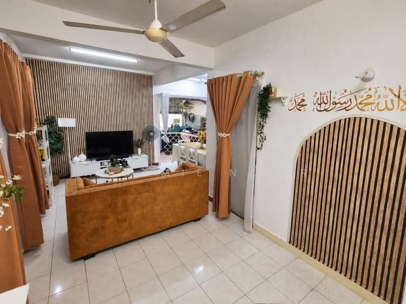 Flat for Sale at Seri Perindu Apartment - Nadzmie Nasir - Living Room - PropertyGuru.com.my