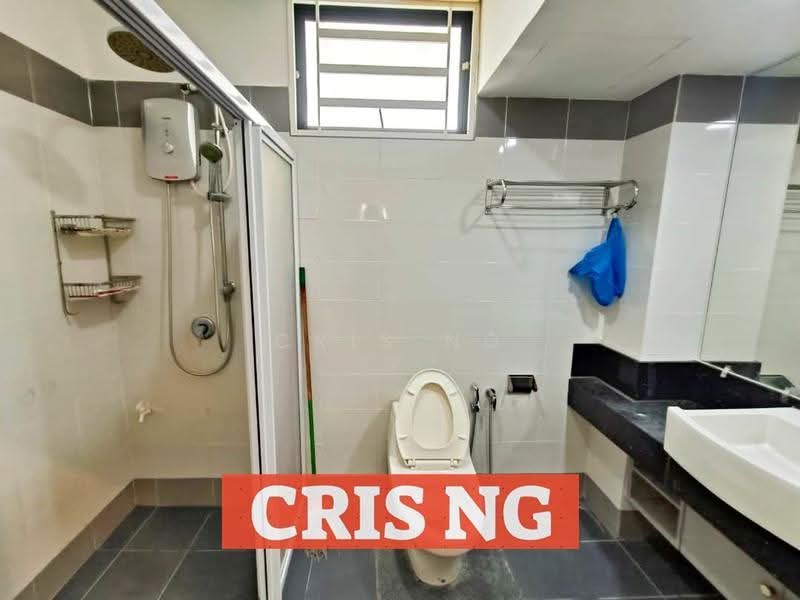 Rumah Bandar untuk Dijual di George Town (Penang) - Cris Ng - Bathroom - PropertyGuru.com.my