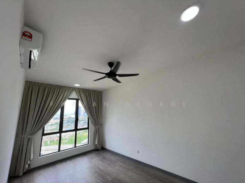 Kediaman Servis untuk Dijual di United Point (Residensi Berpadu) - Fabian George - View - PropertyGuru.com.my