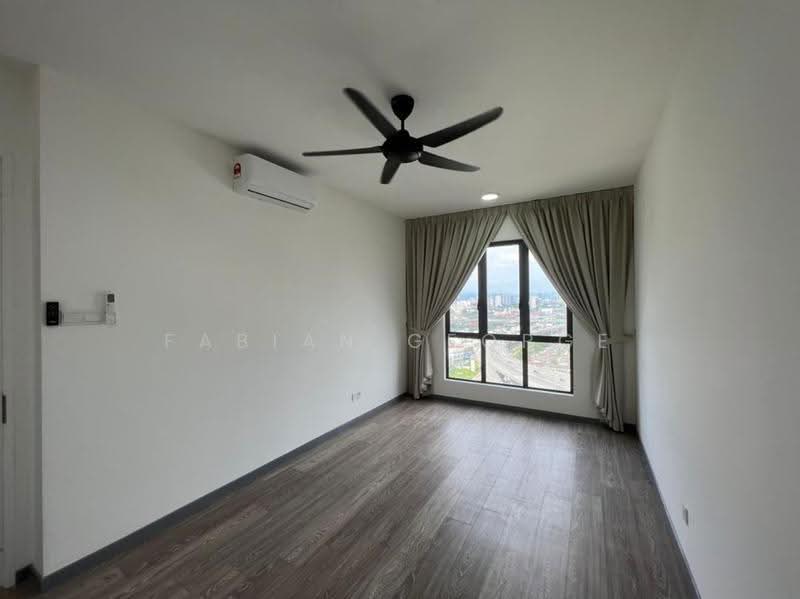 Kediaman Servis untuk Dijual di United Point (Residensi Berpadu) - Fabian George - View - PropertyGuru.com.my