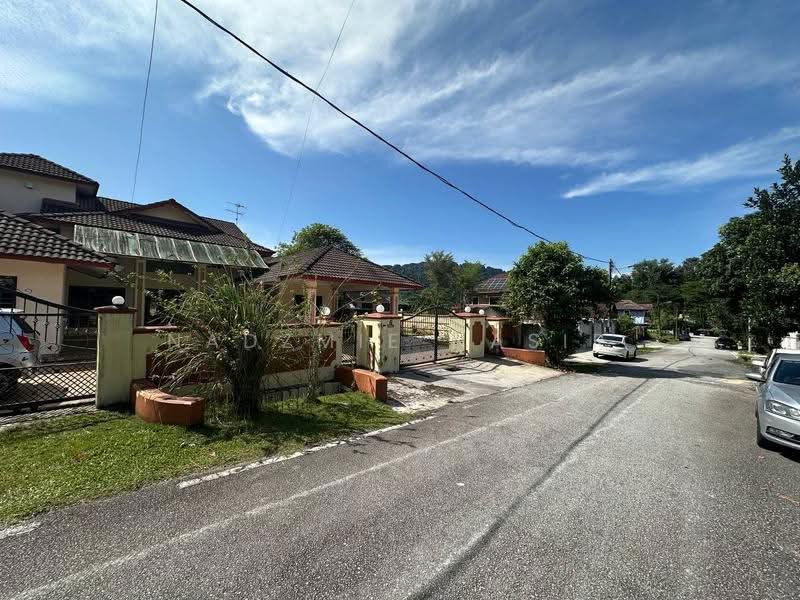 Bungalow House for Sale in Villa Bestari (Gombak) - Nadzmie Nasir - Exterior - PropertyGuru.com.my