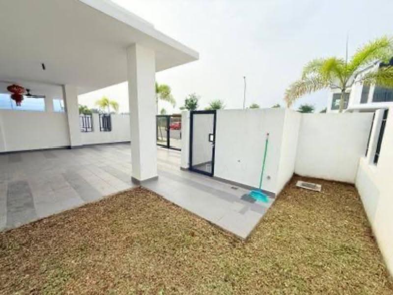 Rumah Teres 2-Tingkat untuk Dijual di Bandar Rimbayu (Telok Panglima Garang) - Hakim Fauzi - Exterior - PropertyGuru.com.my