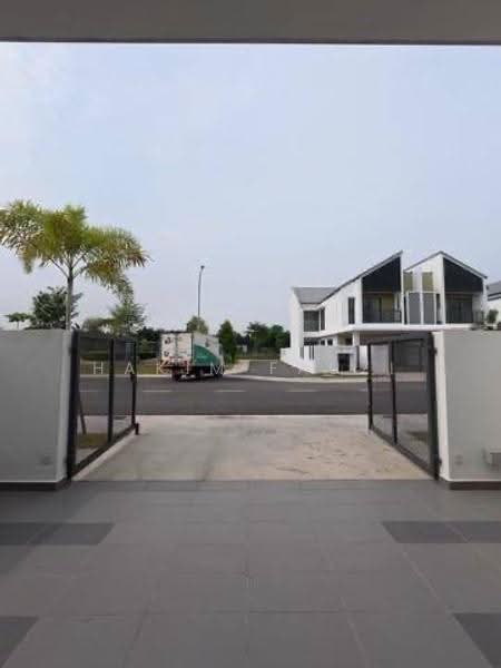 Rumah Teres 2-Tingkat untuk Dijual di Bandar Rimbayu (Telok Panglima Garang) - Hakim Fauzi - PropertyGuru.com.my