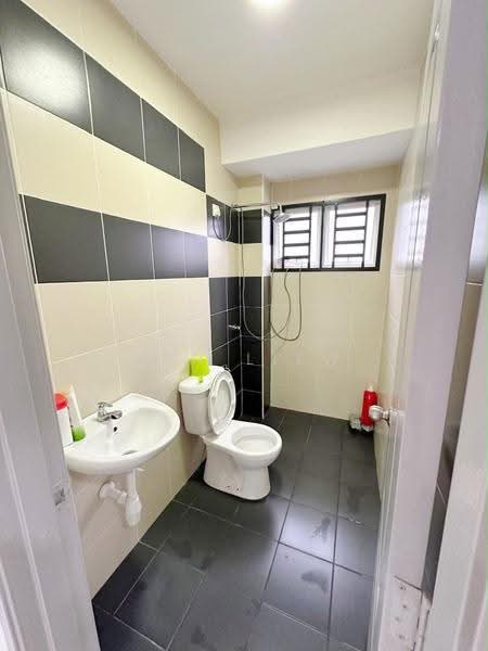 Rumah Teres 2-Tingkat untuk Disewa di Kulai (Johor) - Ken Liew - Bathroom - PropertyGuru.com.my