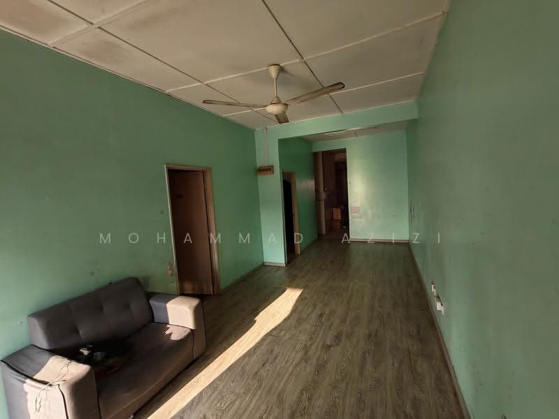 1-storey Terraced House for Sale in Taman Kempadang Makmur (Kuantan) - Mohammad Azizi - Living Room - PropertyGuru.com.my