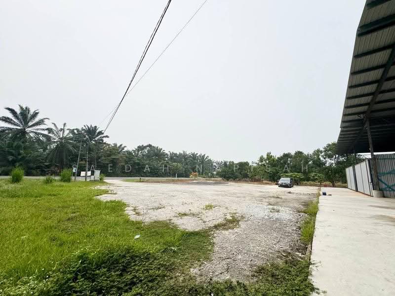 Warehouse for Rent in Benut (Johor) - Saedah Napisah - PropertyGuru.com.my