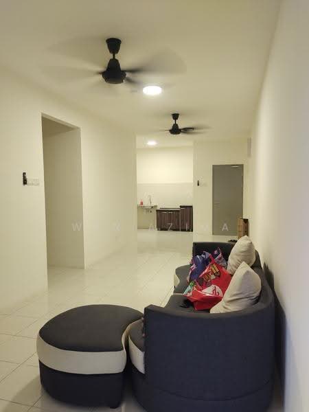 Pangsapuri untuk Disewa di Melodi Perdana - Wan Azima - Living Room - PropertyGuru.com.my