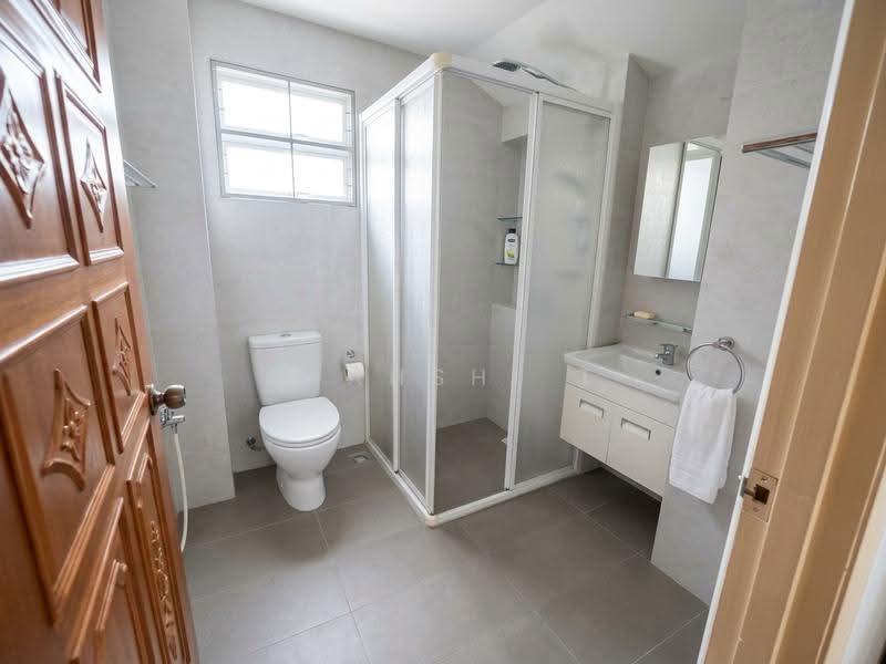 Rumah Teres 2-Tingkat untuk Disewa di Bangsar (Kuala Lumpur) - Shahshi T - Bathroom - PropertyGuru.com.my