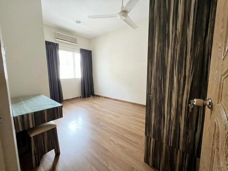 Rumah Teres 2-Tingkat untuk Disewa di Bangsar (Kuala Lumpur) - Shahshi T - Study - PropertyGuru.com.my