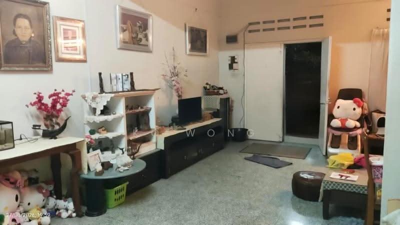 Rumah Teres 2-Tingkat untuk Dijual di Taman Overseas Union (Taman Oug) (Jalan Klang Lama (Old Klang Road)) - KC Wong - Living Room - PropertyGuru.com.my