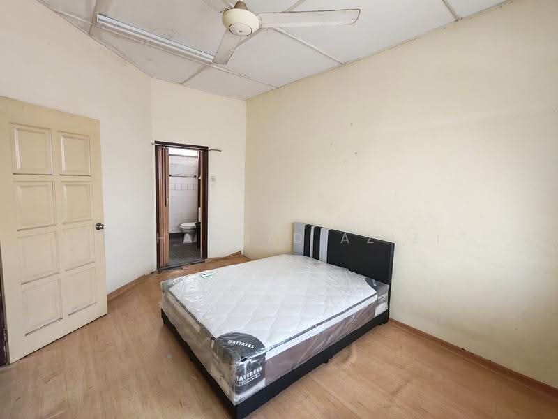 Rumah Teres 2-Tingkat untuk Dijual di Bukit Sekilau (Kuantan) - Mohammad Azizi - PropertyGuru.com.my