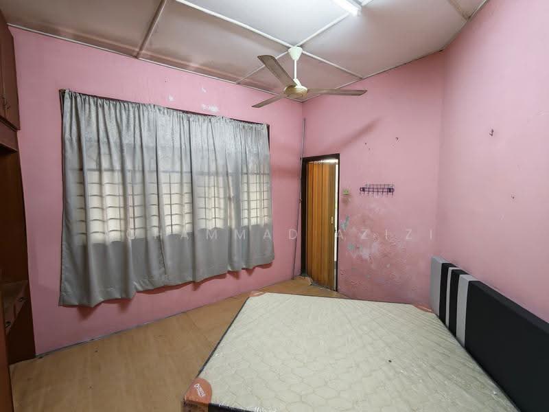 Rumah Teres 2-Tingkat untuk Dijual di Bukit Sekilau (Kuantan) - Mohammad Azizi - PropertyGuru.com.my