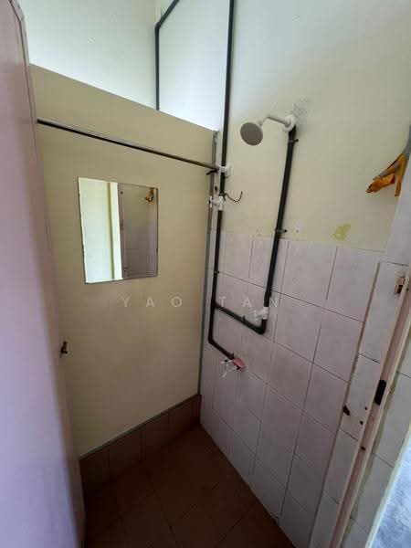 Bungalow House for Rent in Kampung Sungai Way (Petaling Jaya) - Yao Tan - Bathroom - PropertyGuru.com.my